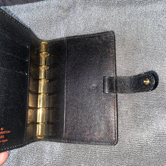 *AUTHENTIC* Louis Vuitton Blue Epi Agenda - Picture 7 of 8